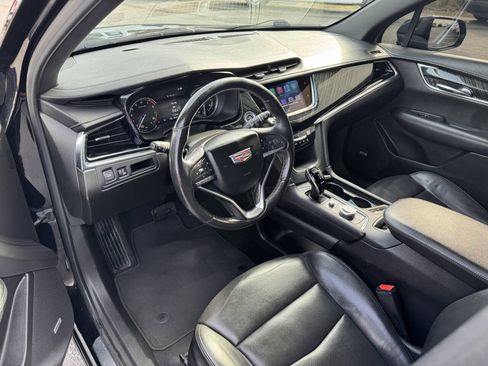 Used 2022 Cadillac XT6 Premium Luxury AWD/4WD image 16