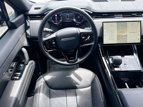Used 2025 Land Rover Range Rover Sport Dynamic SE image 17