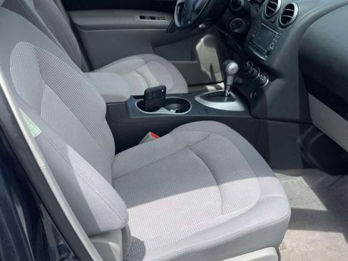 Used 2013 Nissan Rogue SV w/ Premium Pkg AWD/4WD image 4