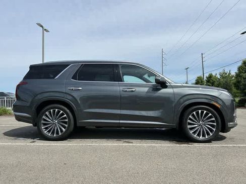 Used 2024 Hyundai Palisade Calligraphy AWD/4WD image 3
