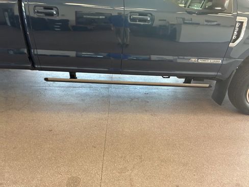 Used 2018 Ford F350 Lariat w/ Lariat Ultimate Package AWD/4WD image 37