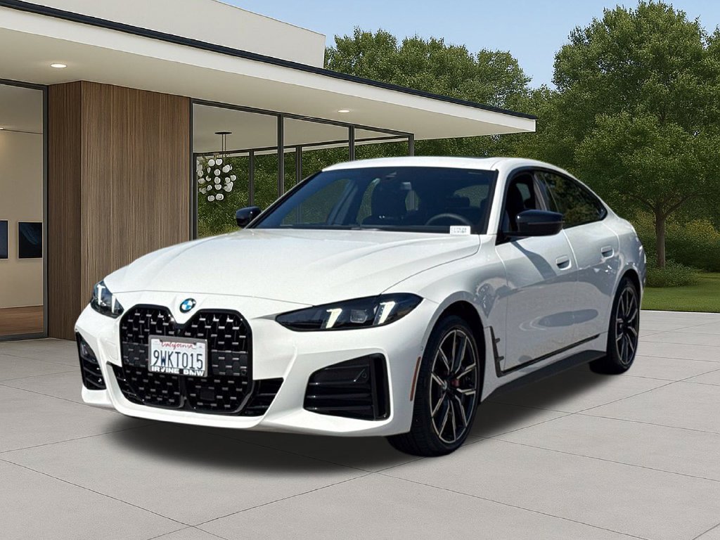 Used 2026 BMW 430i w/ M Sport Package RWD image 2