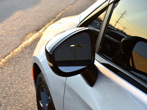 New 2026 Chrysler Pacifica Select w/ S Appearance Package FWD image 12