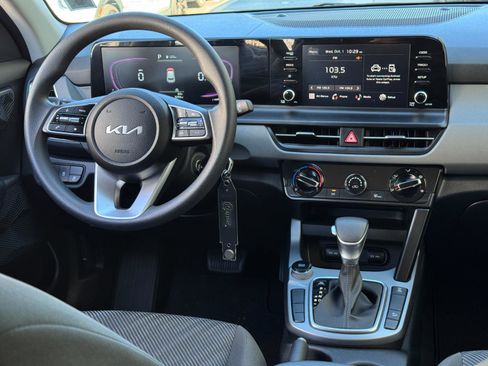 Used 2024 Kia Seltos LX image 25