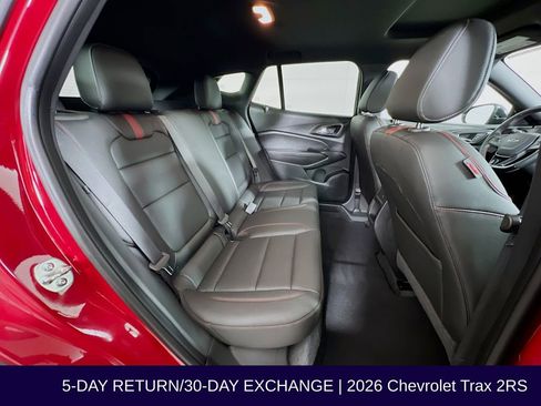 Used 2026 Chevrolet Trax RS w/ Sunroof Package image 31