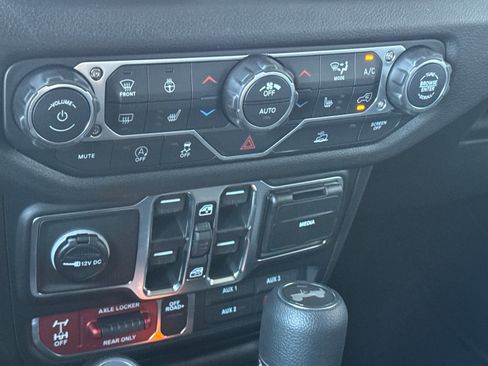 New 2026 Jeep Wrangler Unlimited Sport AWD/4WD image 17