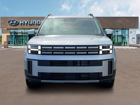 Used 2025 Hyundai Santa Fe SEL FWD image 12