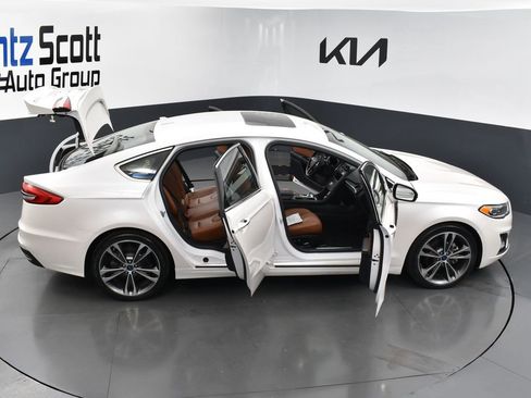 Used 2019 Ford Fusion Titanium image 32