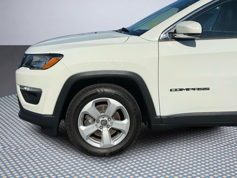 Used 2021 Jeep Compass Latitude FWD image 12
