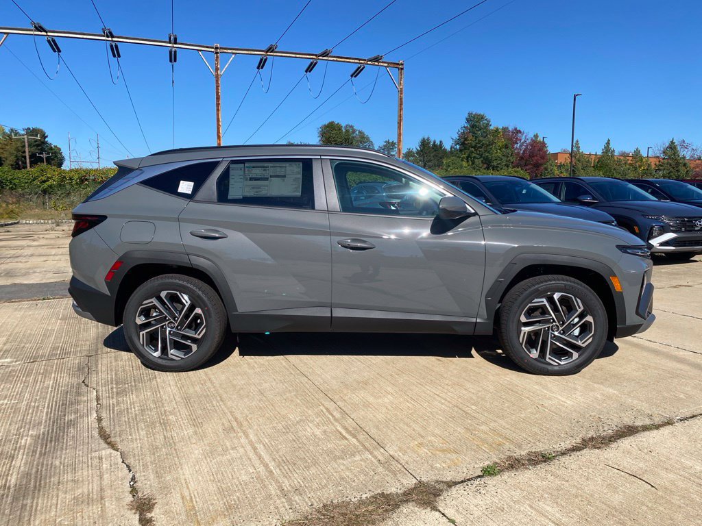 New 2026 Hyundai Tucson SEL Plus AWD/4WD image 2