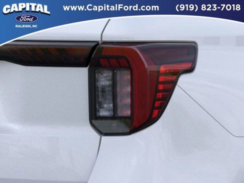 New 2026 Ford Explorer Active image 21