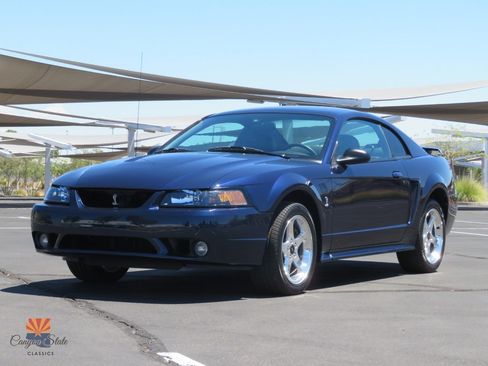 Used 2001 Ford Mustang Cobra RWD image 9