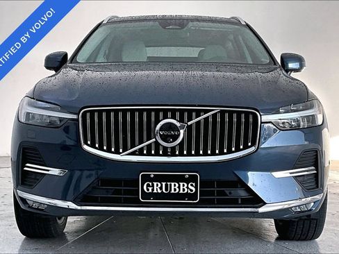 Certified 2023 Volvo XC60 B5 Plus w/ Protection Package Premier FWD image 3