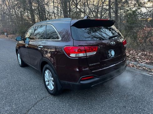 Used 2016 Kia Sorento LX w/ LX Convenience Package image 7
