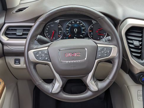 Used 2017 GMC Acadia Denali w/ Technology Package FWD image 26
