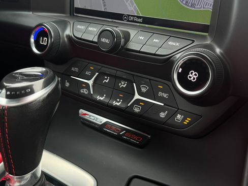 Used 2016 Chevrolet Corvette Z06 w/ 3LZ Preferred Equipment Group image 42