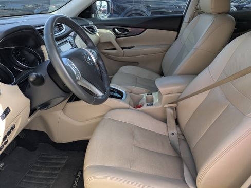 Used 2016 Nissan Rogue SL w/ SL Premium Package image 25