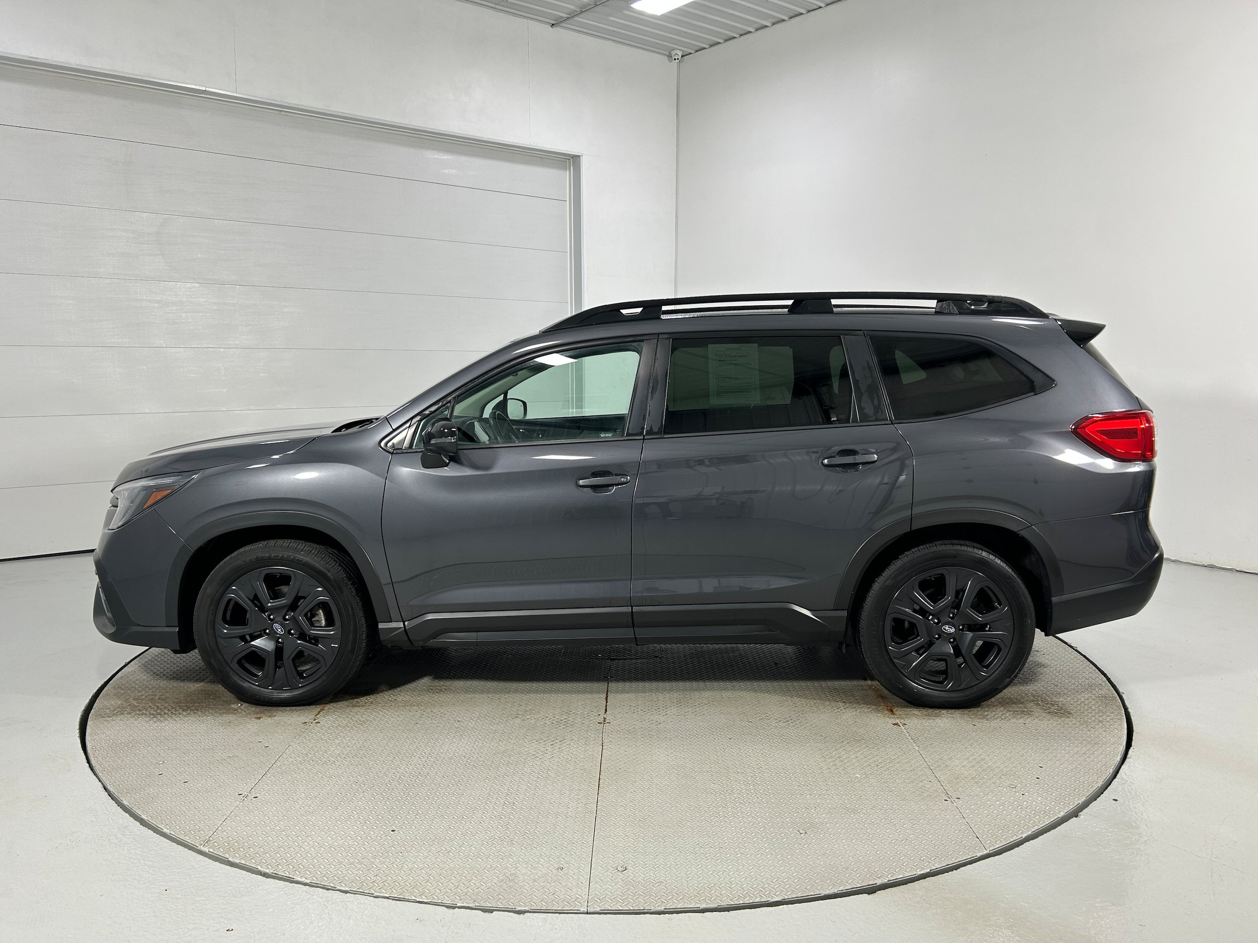 Used 2023 Subaru Ascent Onyx Edition AWD/4WD image 21