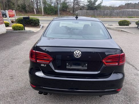 Used 2014 Volkswagen Jetta GLI FWD image 4