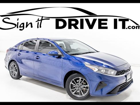 Used 2023 Kia Forte LXS FWD image 1