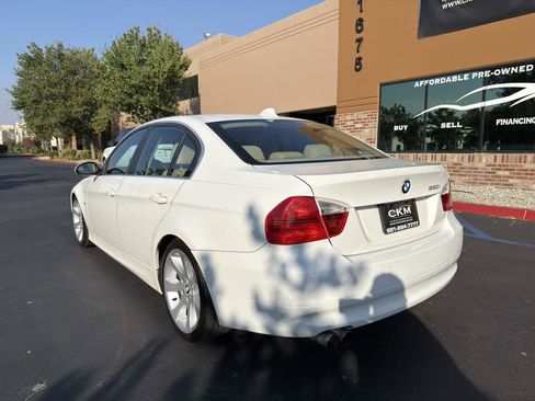 Used 2006 BMW 330i Sedan image 10