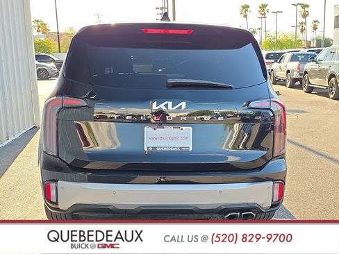 Used 2023 Kia Telluride EX w/ EX Captain's Chair Package FWD image 6
