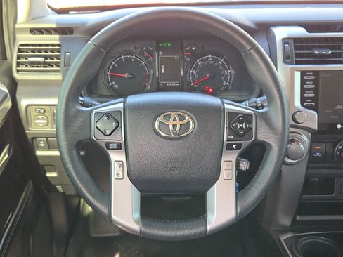 Used 2020 Toyota 4Runner SR5 image 20