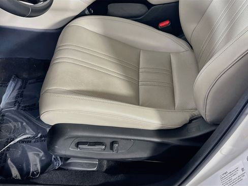 Used 2023 Honda HR-V EX-L image 18