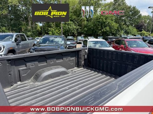 Used 2025 GMC Sierra 2500 AT4X w/ Snow Plow Prep/Camper Package AWD/4WD image 10
