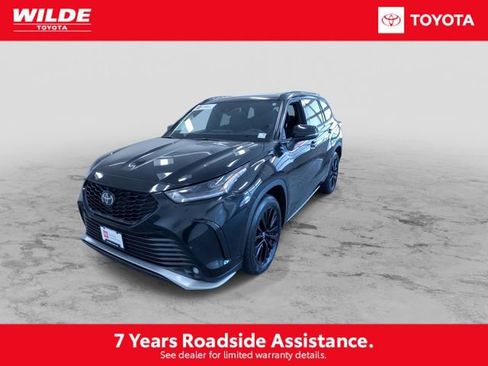 Certified 2025 Toyota Highlander XSE AWD/4WD image 5