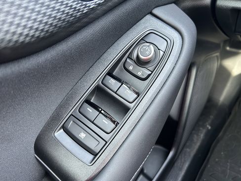 Used 2025 Subaru Outback Premium image 20