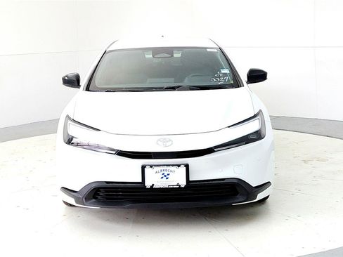 New 2026 Toyota Prius LE image 8