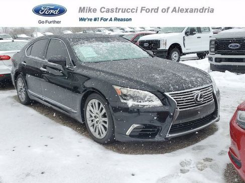 Used 2013 Lexus LS 460 AWD w/ Comfort Pkg image 1