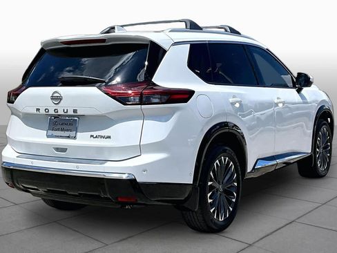 Used 2025 Nissan Rogue Platinum w/ Platinum Premium Package FWD image 24