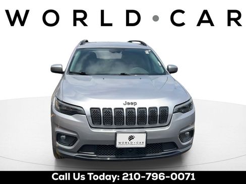 Used 2021 Jeep Cherokee Latitude Plus FWD image 8