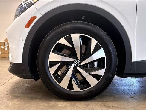 Used 2023 Volkswagen ID.4 Pro RWD image 35