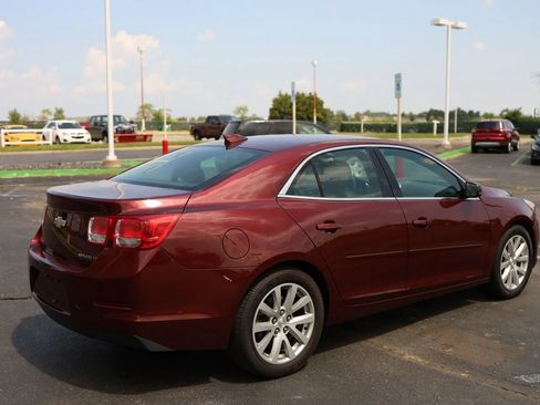 Used 2015 Chevrolet Malibu LT w/ Leather Package FWD image 5