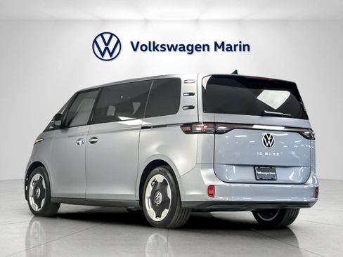 New 2025 Volkswagen ID. Buzz Pro S image 3