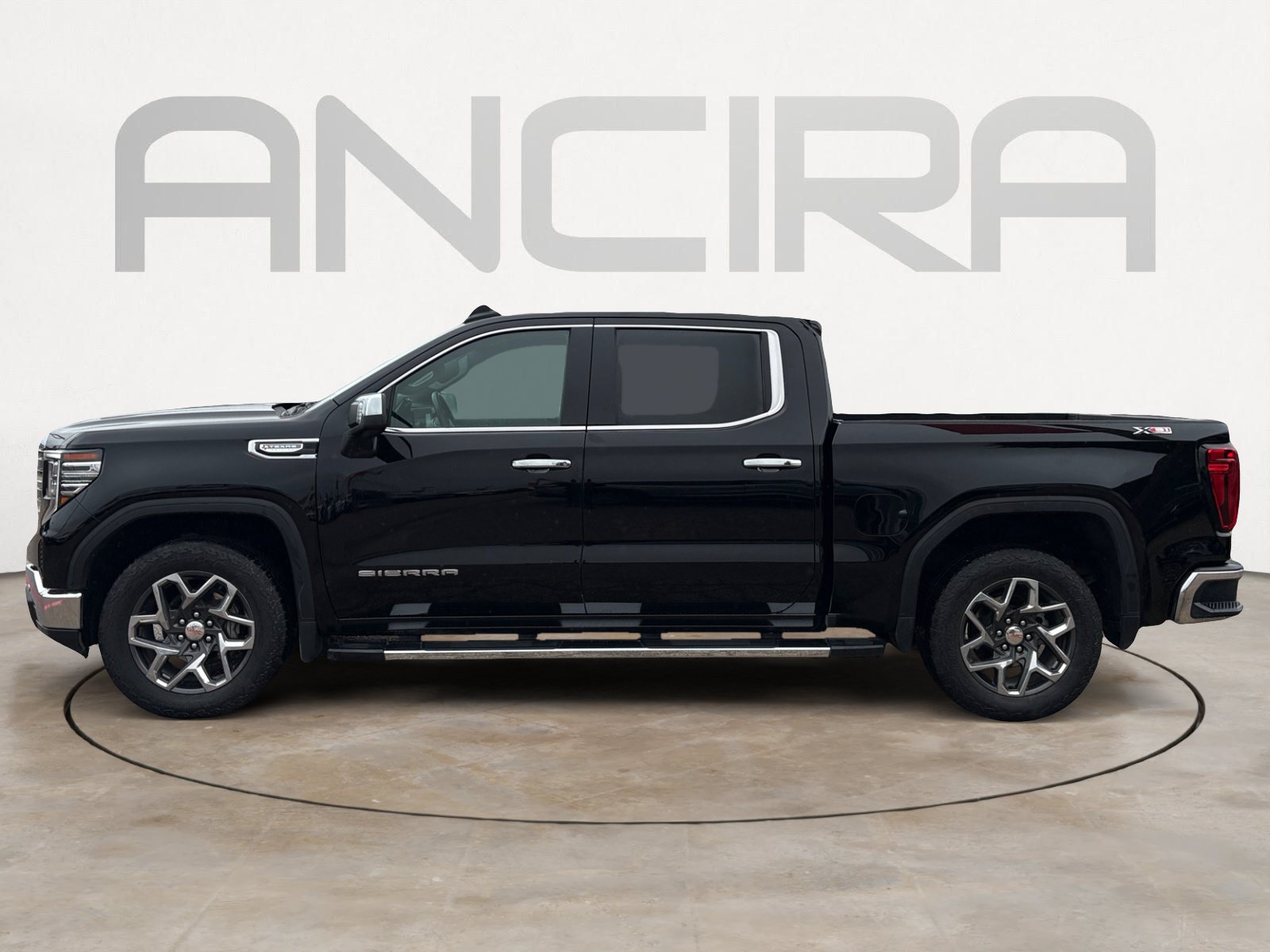 Used 2024 GMC Sierra 1500 SLT AWD/4WD image 7