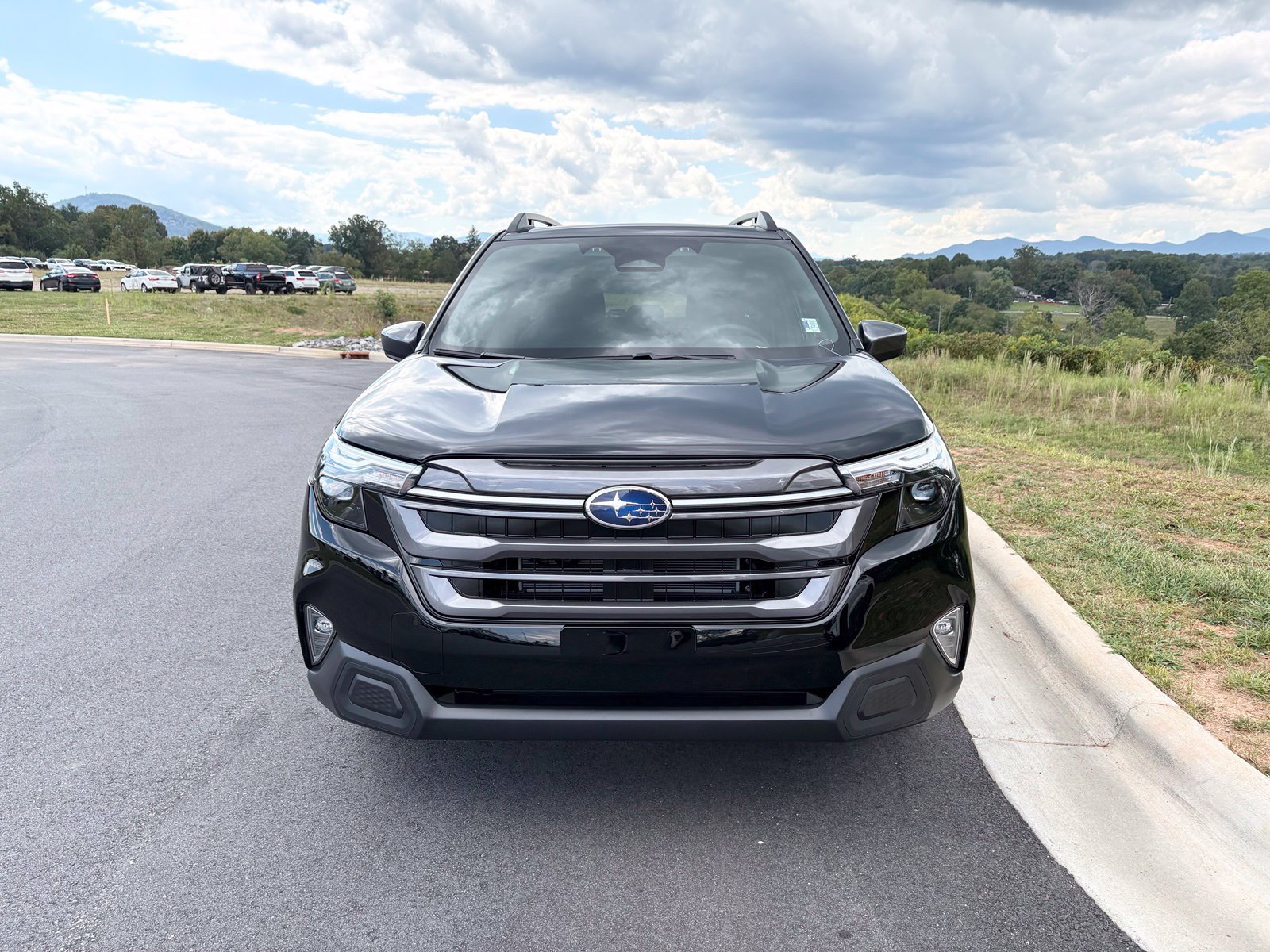 New 2026 Subaru Forester Premium AWD/4WD image 2