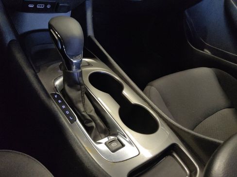 Used 2023 Chevrolet Malibu LS FWD image 26