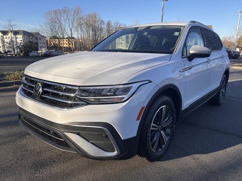 Used 2024 Volkswagen Tiguan Wolfsburg Edition image 2