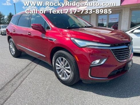 Used 2024 Buick Enclave Premium image 9