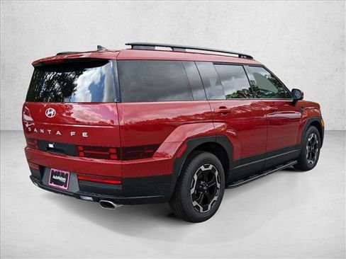 Used 2025 Hyundai Santa Fe SEL image 2