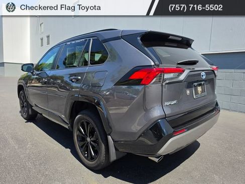 Used 2023 Toyota RAV4 SE w/ Convenience Package AWD/4WD image 3