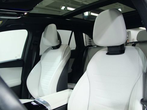 Used 2026 Mercedes-Benz GLC 300 4MATIC image 7