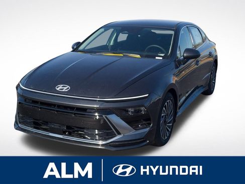 New 2025 Hyundai Sonata SEL image 1