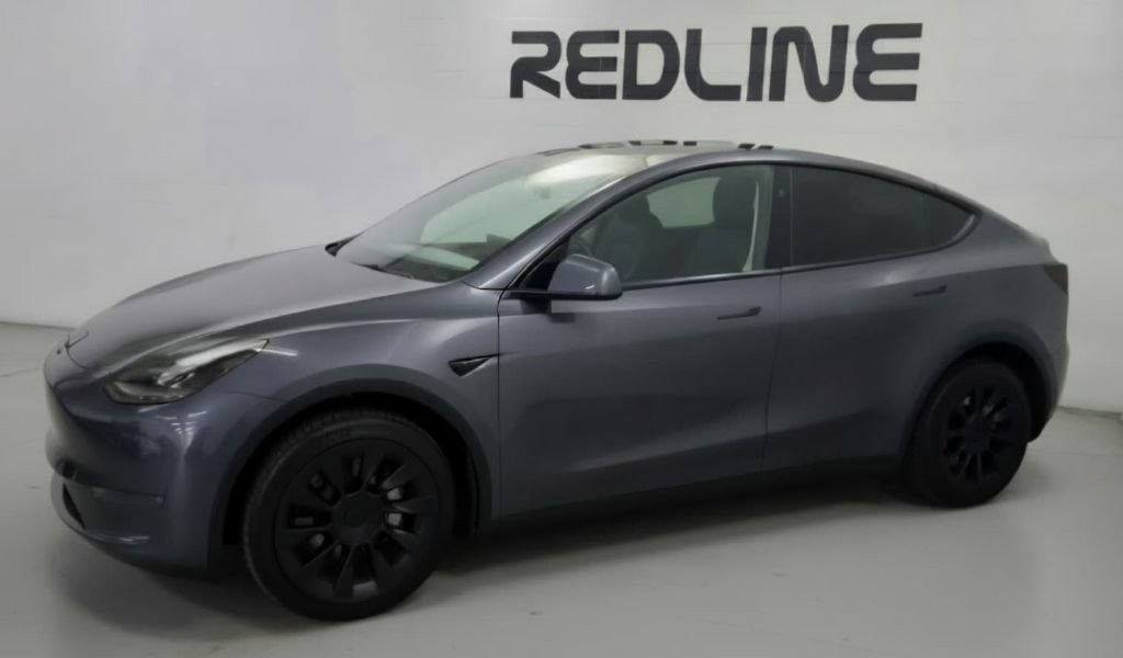 Used 2023 Tesla Model Y AWD image 2