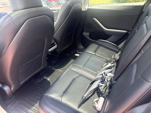 Used 2023 Tesla Model Y Performance AWD/4WD image 5