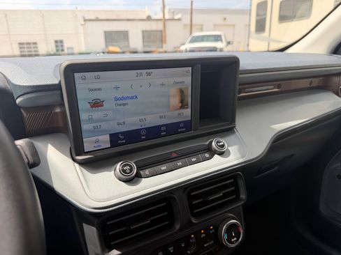 Used 2023 Ford Maverick Lariat w/ Lariat Luxury Package AWD/4WD image 27